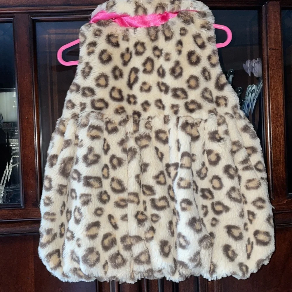 Girls 3T Kids Headquarters Furry Leopard Print Vest - Picture 6 of 7